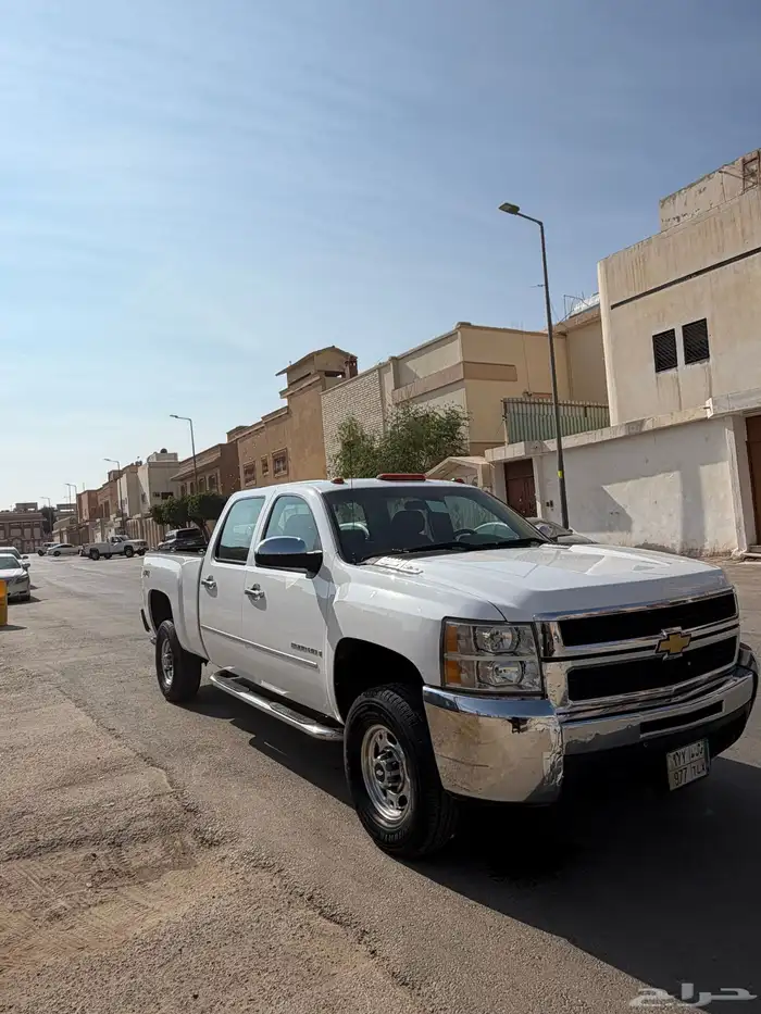 للبيع شيفروليه سلفرادو موديل 2009 2