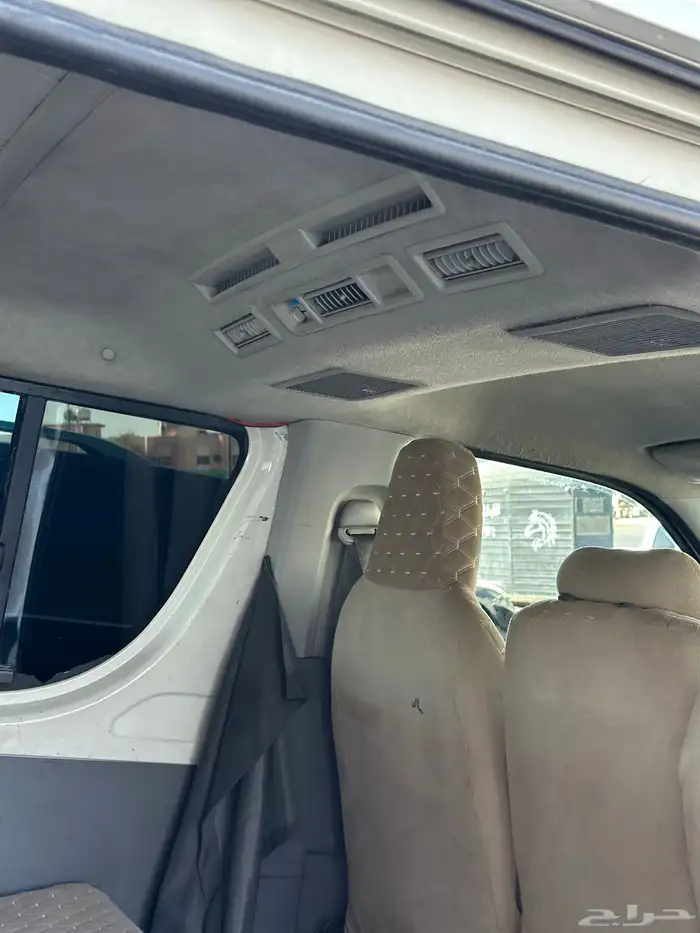 باص هاس تايوتا مديل 2006 بنزين 14