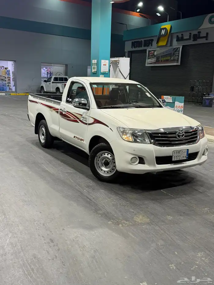 هايلكس 2015 GLX 18