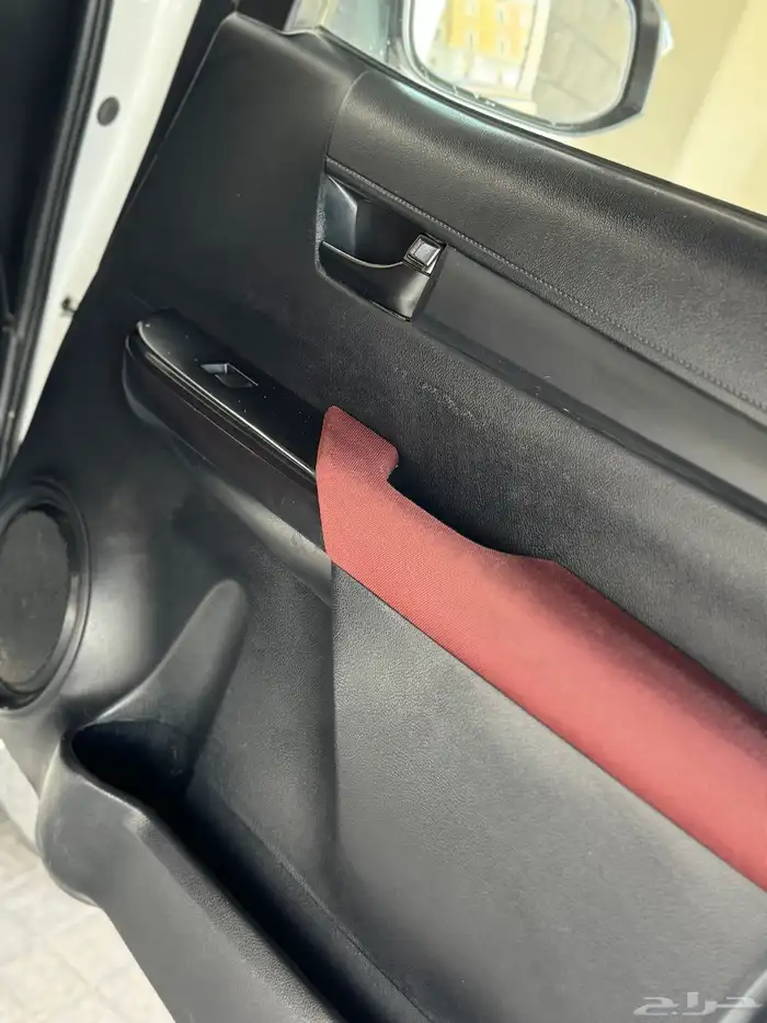 تويوتا هايلكس GL2 ديزل موديل 2023 نظيف جدا 28