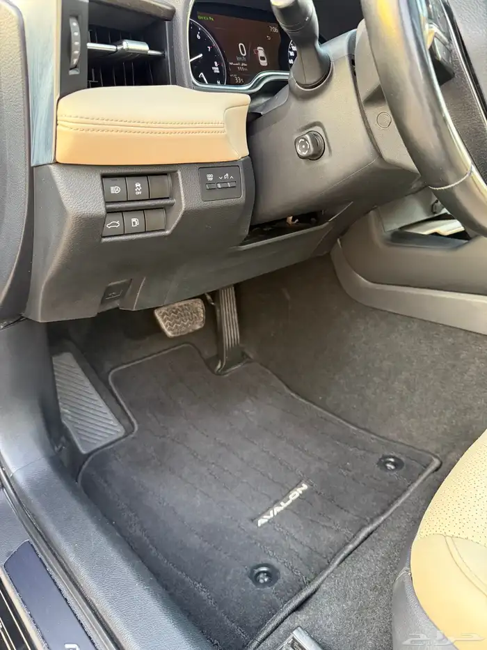 تويوتا افالون 2020 فل كامل مالك اول 47