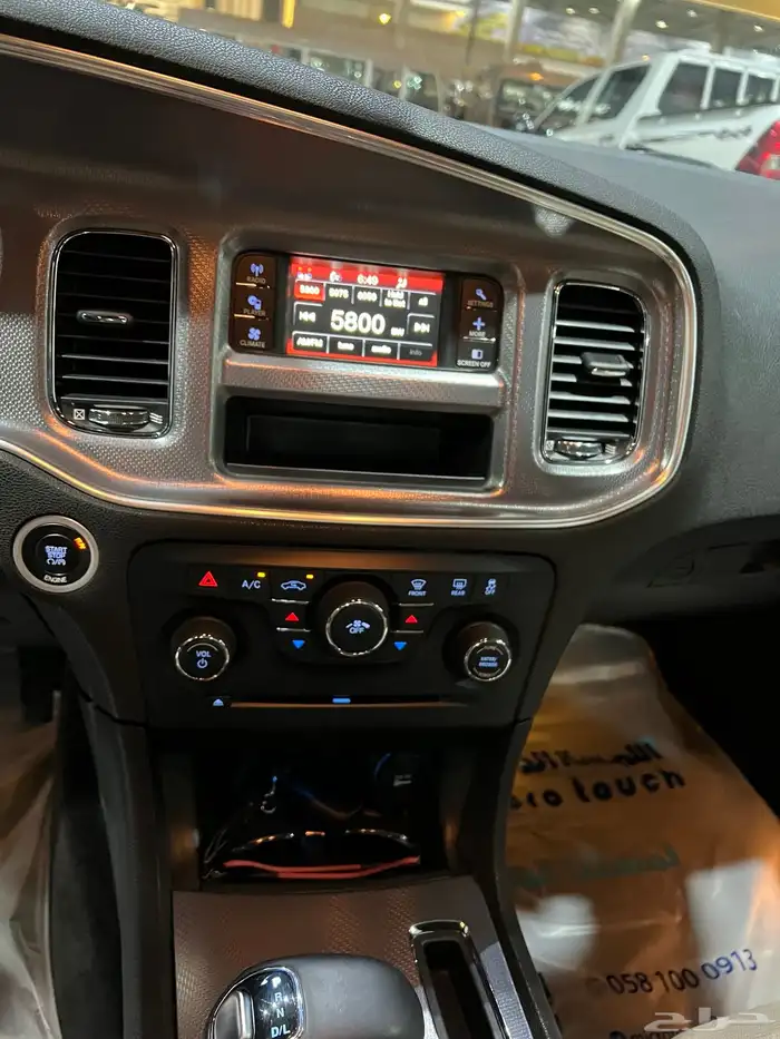 للبيع دوج تشارجر 2014 مالك اول نظيف 20