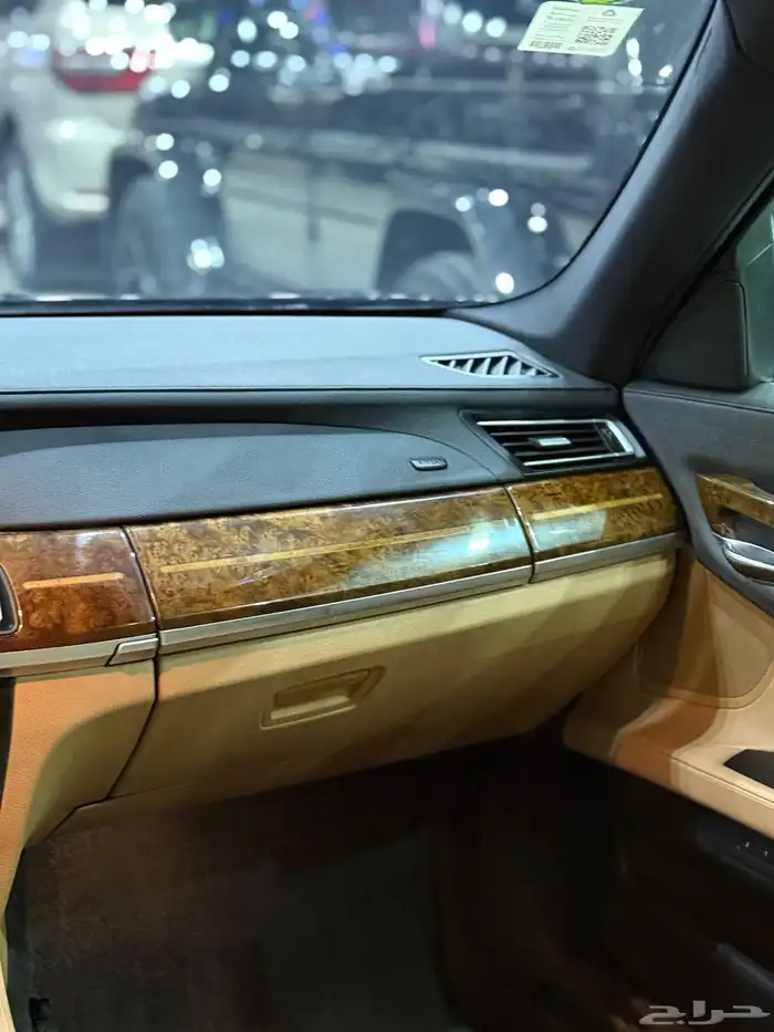 بي ام دبليو - 2015 - 740 - فل كامل 15