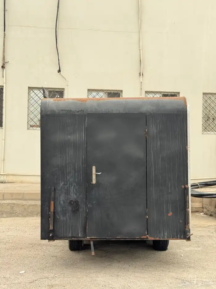 للبيع فود ترك 1