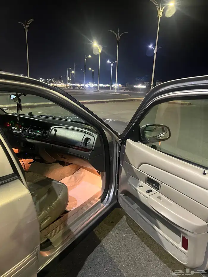 فورد فكتوريا 2011 6