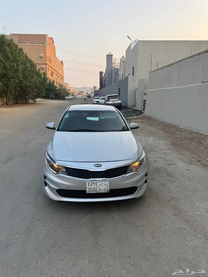 كيا اوبتيما 18 للبيع 8