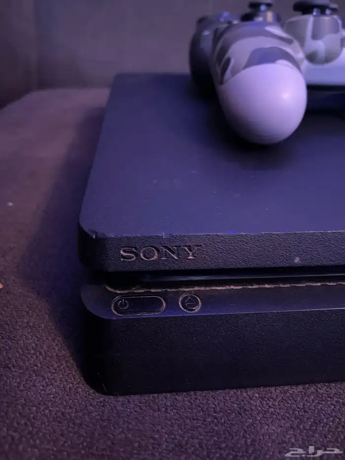 بلاستيشن 4الاصلي يجي معه شريط قراند 1