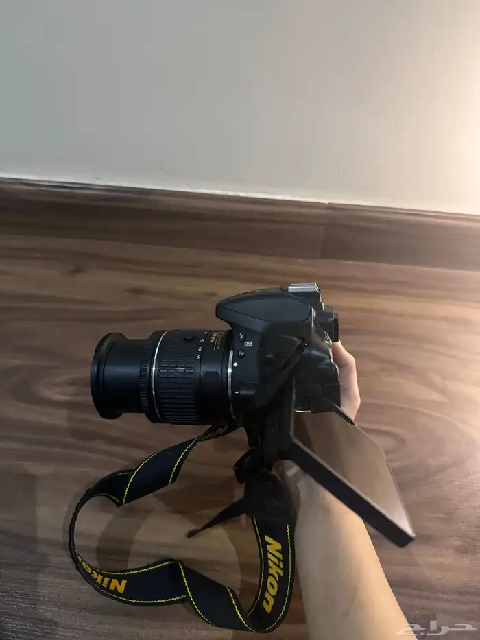 تصويرها تحت nikon نيكون d3500 شبه جديده مع العدسه 4