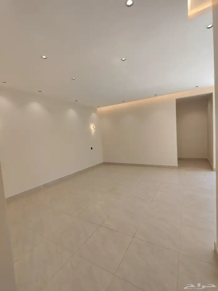 للبيع بأحد رفيده روف علوي درج خارجي مع ملحق ب 700 الف 29