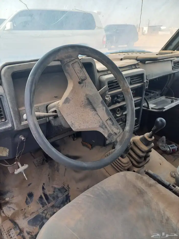 لبيع قطع غيار سفاري 93 4