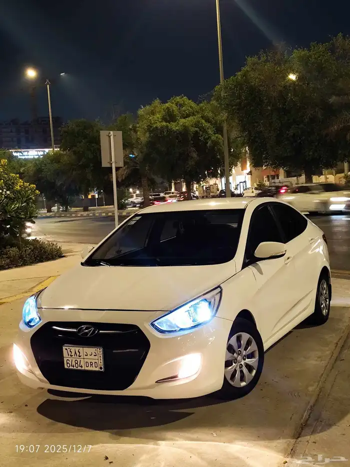 للبيع هيونداي أكسنت 2018 نظيفة ممشى قليل بالاحساء 3