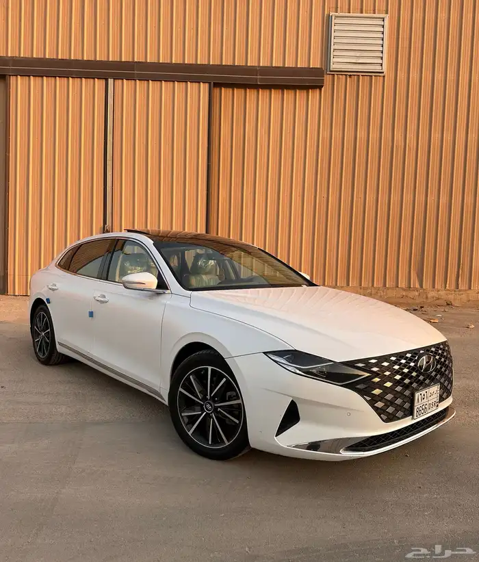 هيونداي أزيرا 2023 سمارت بحالة الوكالة 0