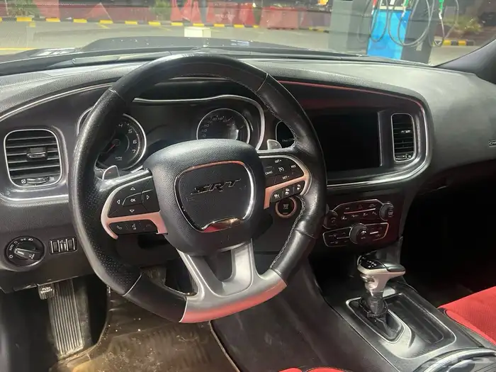 للبيع تشارجر رود اند تراك RT 2016 11