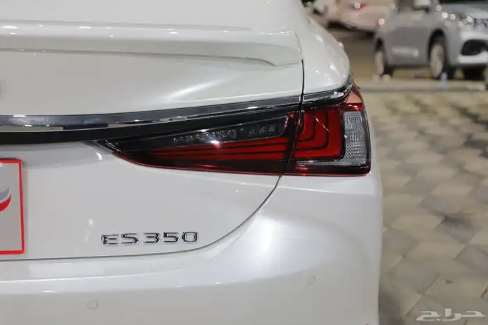 لكزس ES350 DD سته سلندر فل كامل 2025 شبه الجديد 7