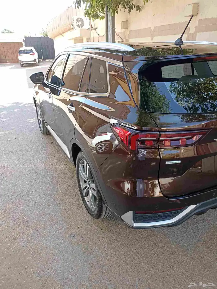 فورد تيرتوري 2024 فئة تيتانيوم 4