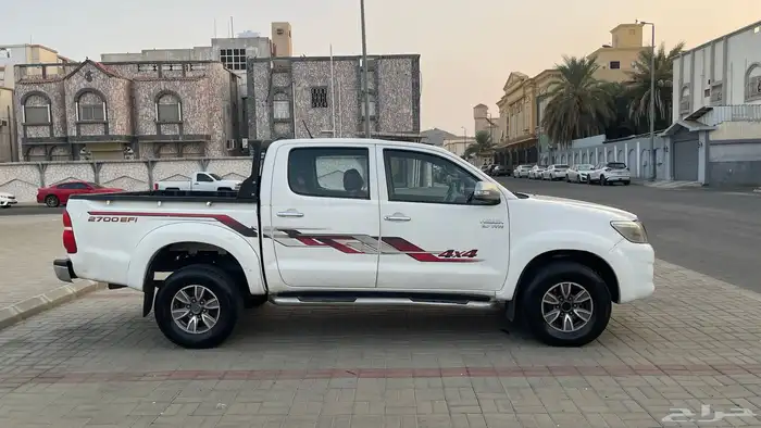 هايلكس 2012 27