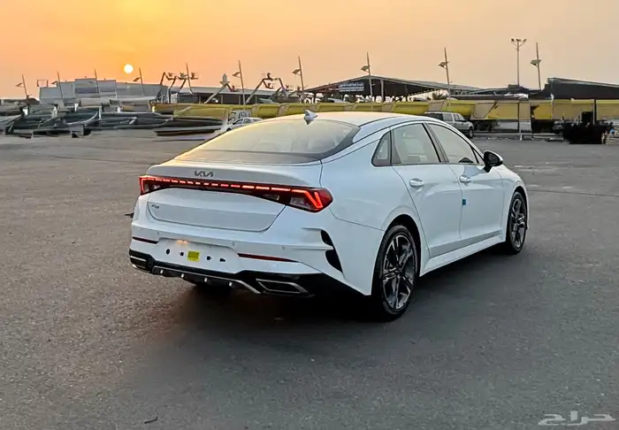 كيا K5 ( بنزين ) 2022 فل كامل بدون بانوراما 3