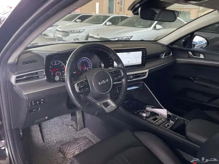 كيا كي 5 2022 قيادة ذاتية -رادار ( بنزين) 2.0L 8
