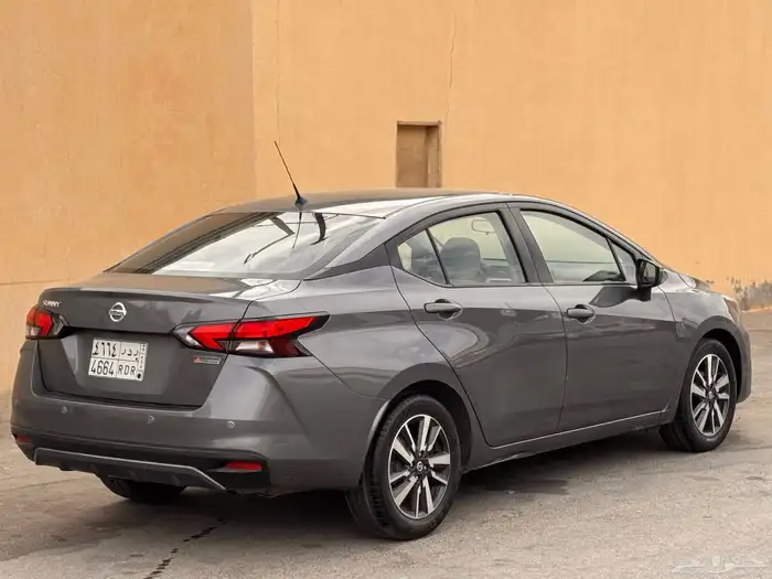 نيسان صني 2024 بحالة ممتازة 5