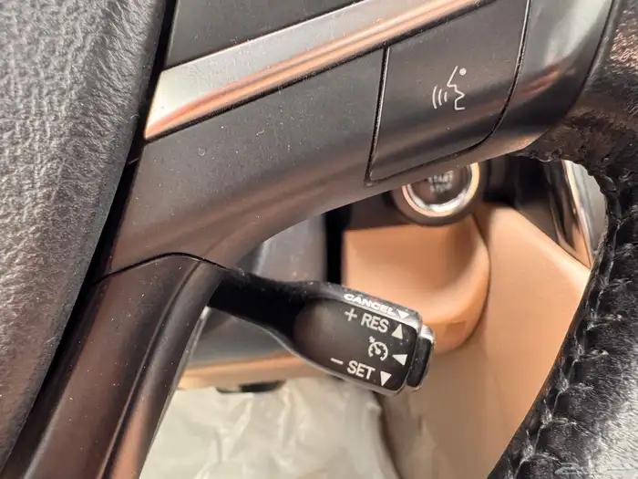 تويوتا كامري 2017 فل كامل GLX 26