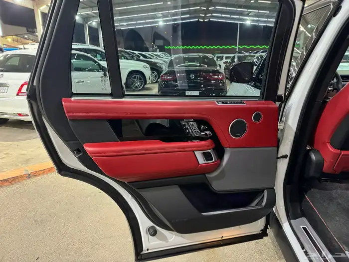 رنج روفر فوج Autobiography موديل 2020 40