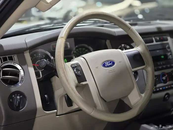 فورد اكسبيدشن موديل 2013 بحالة الوكالة 16