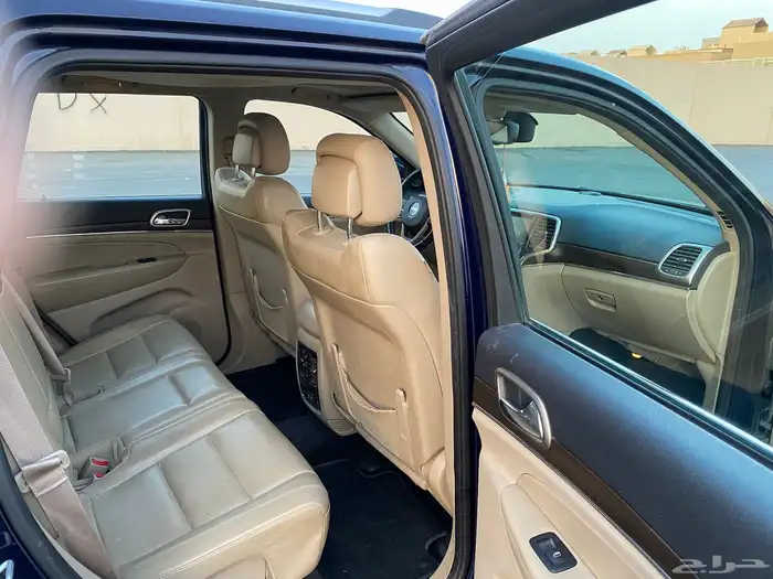جيب جراند شيروكي 2015 ليمتد دبل V6 للبيع 13