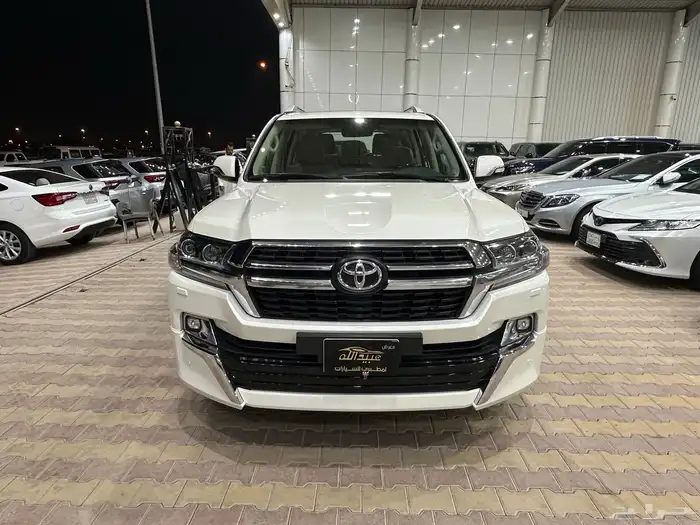 تويوتا لاند كروزر GXR موديل 2021 فل كامل تورينق ممشي قليل 1