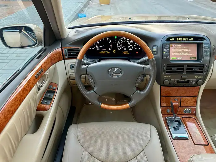 لكزس LS430 2004 مخزن نظيف جدا 40