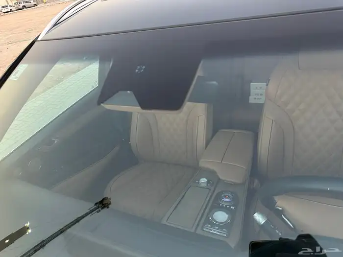 للبيع جينيسس GV80 شبه اصفار مخزن بحالة الوكالة 24