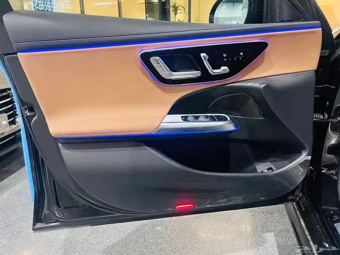 مرسيدس E200 موديل 2025 اصفار (عرض خاص) 8