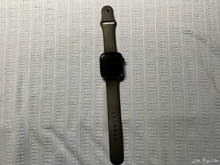 ساعة ابل اصدار 10 اسود 1