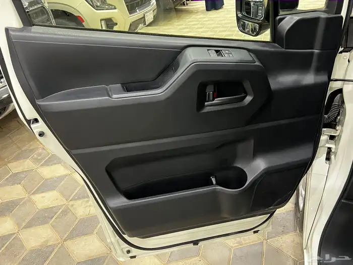 باص هايس 2023 عداد 12 الف 4