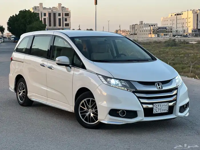 هوندا اوديسي نص فل 2020 ابيض لؤلؤي 7