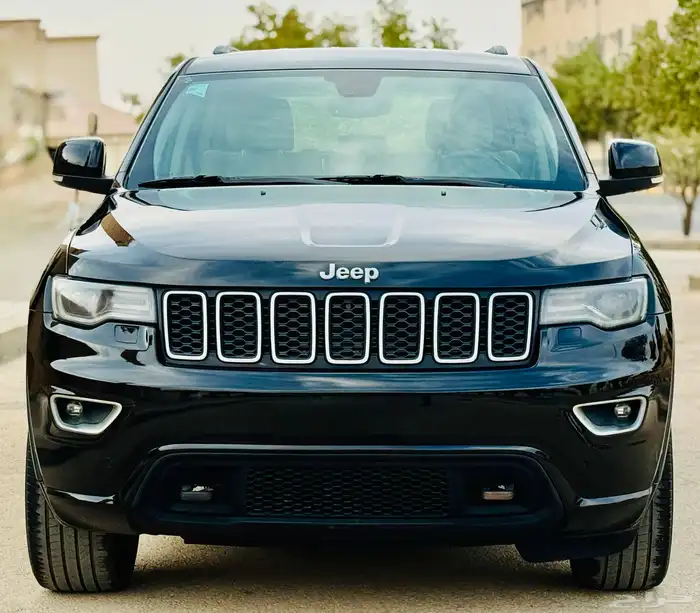 جرند شروكي لاريدو ((2017))بحاله ممتازه 5