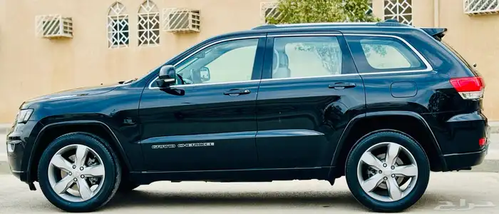 جرند شروكي لاريدو ((2017))بحاله ممتازه 2