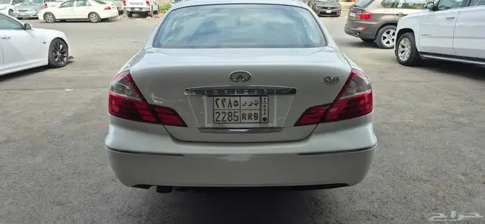 انفينيتي Q45مخزنه عداد قليل 4