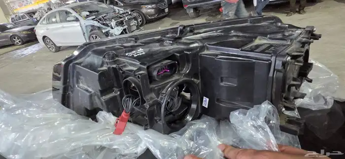 شماعة اودي اي 8 6