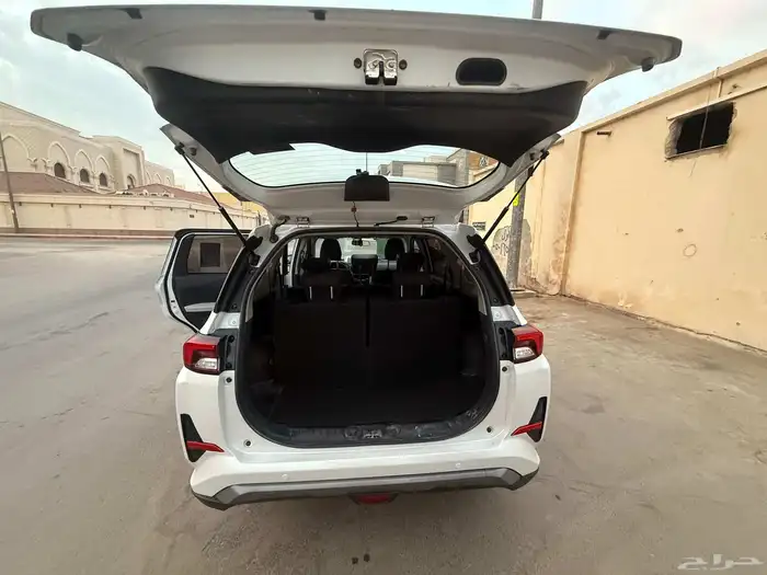 سياره فيلوز موديل 2024للبيع السعر علي السوم الممشي 112000 6