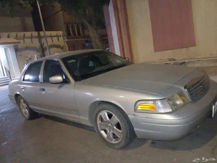 فورد كورتوا 2011 5