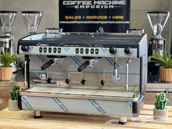 ماكينة قهوة لاشمبالي 2 جروب أسود M23 0