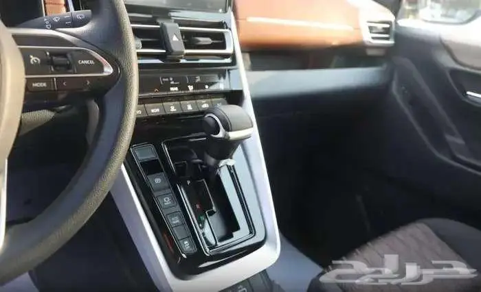 اينوفا GL موديل 2025 بنزين حبه 12