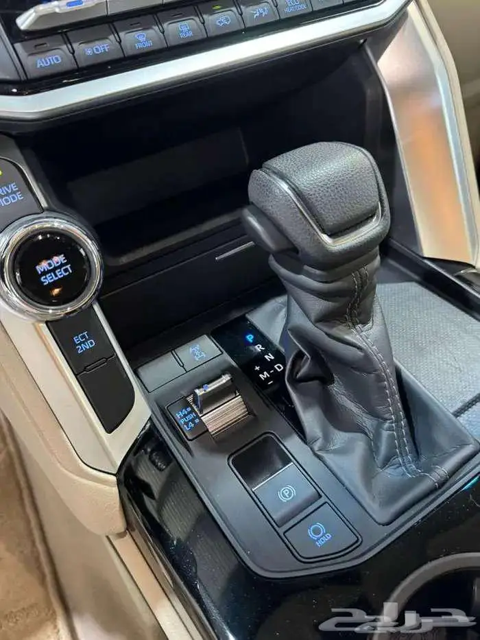 للبيع جيب لاندكروزر GXR-L2 سعودي 2023 ديزل ( عداد قليل ) 37