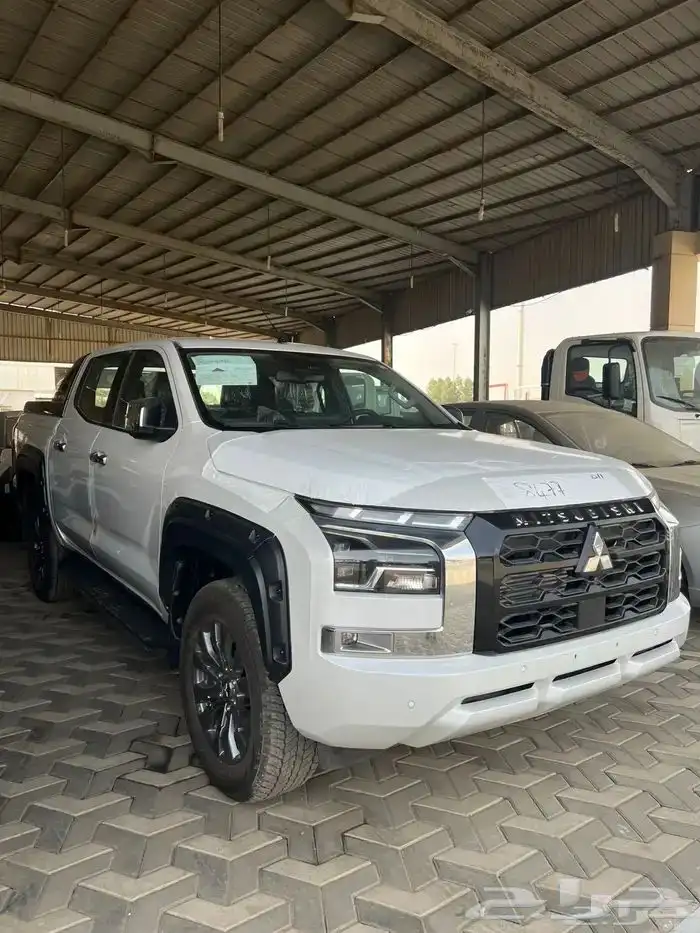ميتسوبيشي غمارتين L200 2024 فل كامل GLS 1