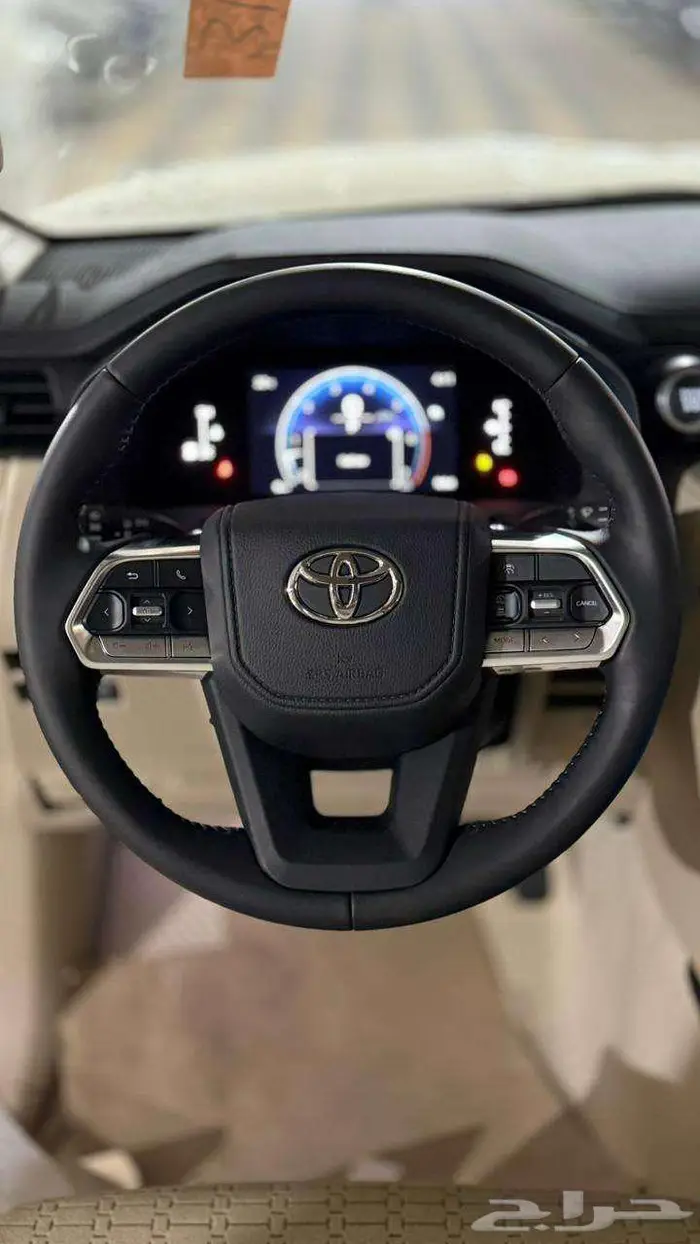 لاندكروزر GXR L3 2026 4