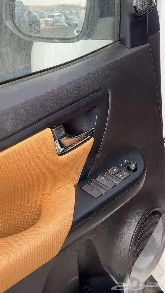 تويوتا فورتشنر 2026 بنزين دبل لدى شركة عبدالمجيد الخضر 12