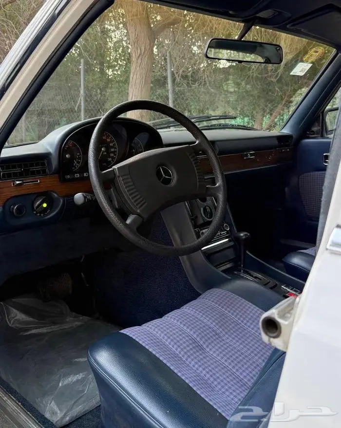 مرسيدس كلاسيك 1973 s280 مخزن سيارة كلاسيك ايجار او للبيع 10