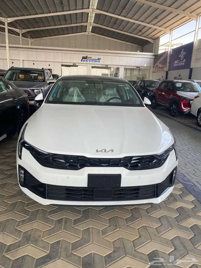 كيا كي 5 نص فل موديل 2026 بسعر مميز 2