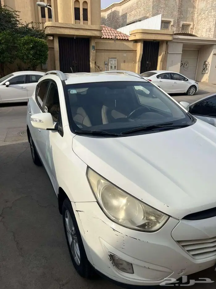 للبيع توسان2011 قير عادي اقبل البدل بموديل عالي و ادفع الفرق 11