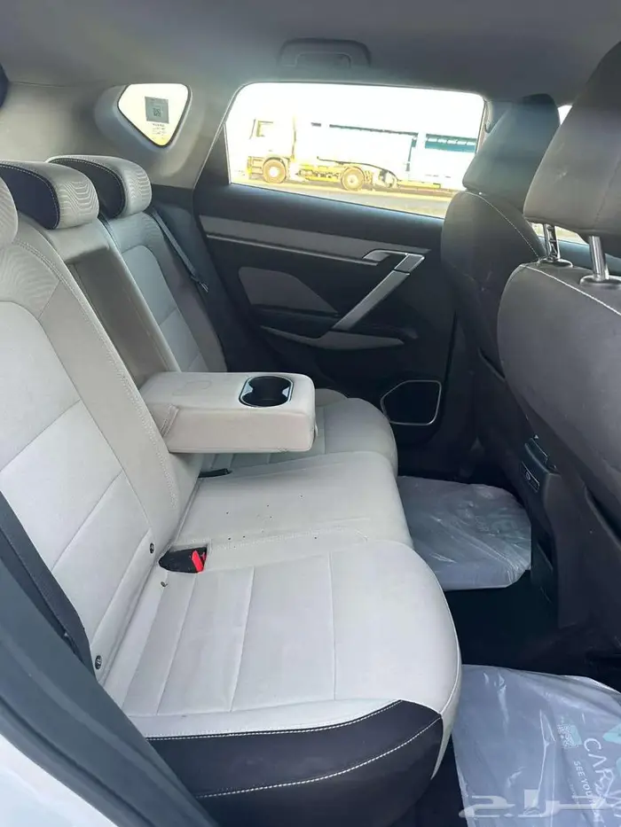 جيلي كولراي 2023 11